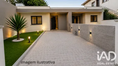 Moradia geminada em Barcelinhos