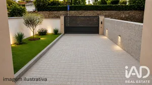 Moradia geminada  em Barcelinhos