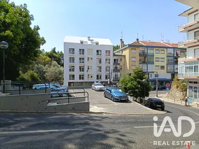 Apartamento T1 em Sacavém