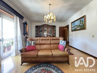 Fotografia 3 de Casa com espaço comercial 3 quartos de 375 m² em Oiã