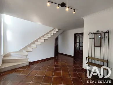Moradia geminada em Coimbra