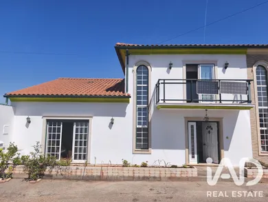 Moradia geminada em Coimbra