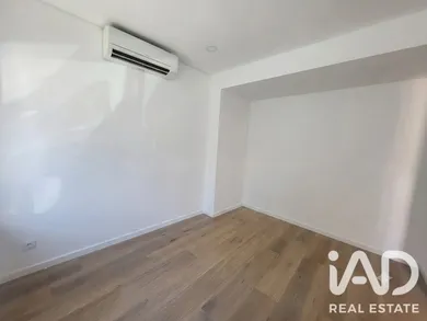 Apartment T2 in Almada