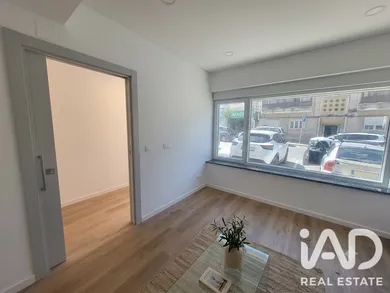Apartment T2 in Almada