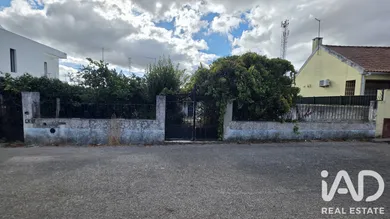 Terreno urbano em Charneca de Caparica