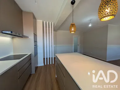 Apartamento T4 em Porto