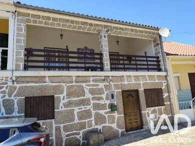 Terraced house in Vila Nova de Oliveirinha