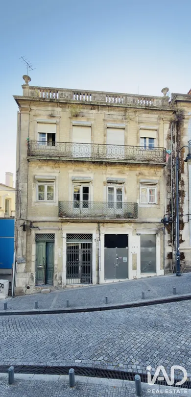 Prédio em Peso da Régua