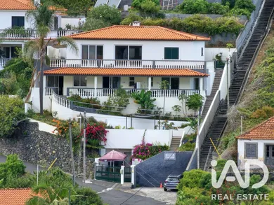 Detached house in Porto da Cruz