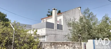 Apartment in house in Almeirim