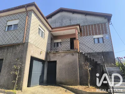 Fotografia 1 de Casa/Moradia 5 quartos de 308 m² em Borba de Godim