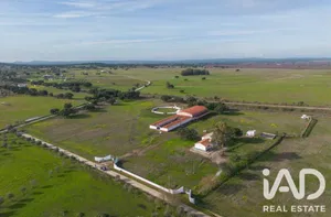 Rural farm  in Viana do Alentejo