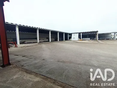 Terreno industrial em Vieira de Leiria