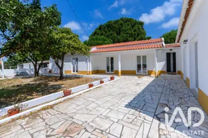 Moradia térrea em Fajarda