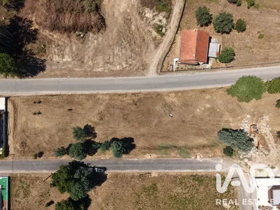 Fotografia 3 de Terreno urbano de 403 m² em Santa Comba Dão