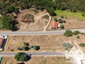 Terreno urbano  em Santa Comba Dão