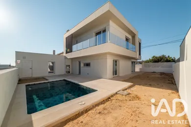 Maison à Charneca de Caparica