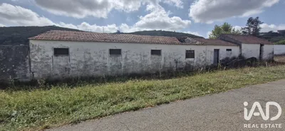 Fotografia 3 de Terreno misto de 836 m² em Rio Maior