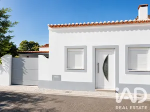 House in Vila Nova da Rainha