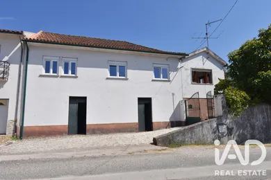 Maison jumelle à União das Freguesias de São Miguel, Santa Eufémia e Rabaçal