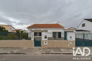 Moradia térrea  em Fernão Ferro
