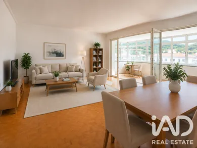 Apartamento T3 em Sintra
