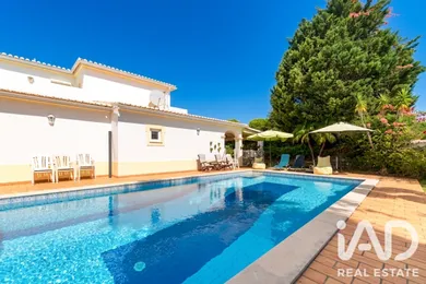 Detached house  in Portimão