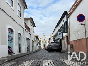 Apartamento T3 em Praia da Vitória