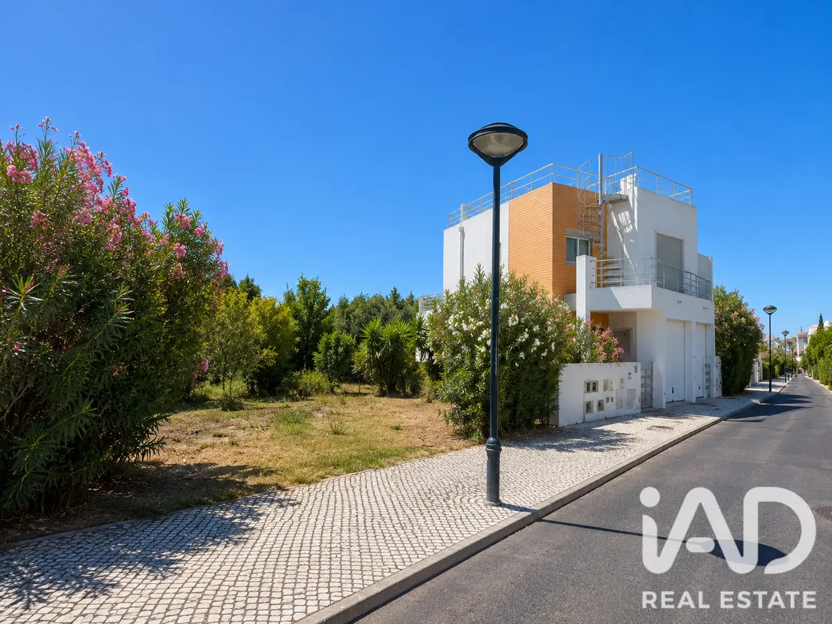 Terreno urbano de 165 m² em Vila Nova de Cacela