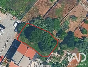 Terreno urbano em Vila Nova de Gaia