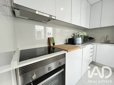 Apartamento T2 em Sesimbra