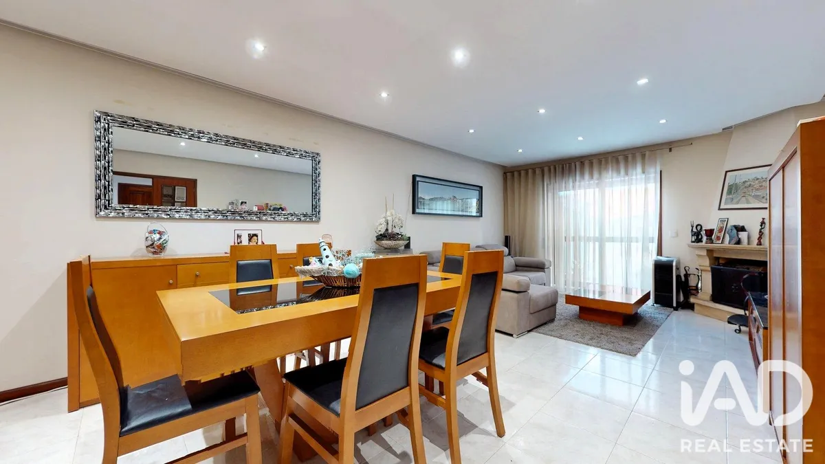 Apartamento 3 quartos de 208 m² em Águas Santas