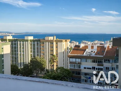 Duplex T2 em Oeiras