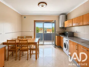 Apartamento T4 em FREIXO DE ESPADA A CINTA
