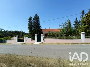 Maison  à Alvorninha