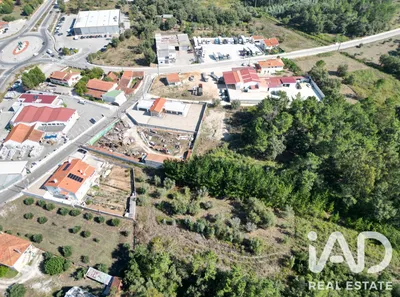 Fotografia 3 de Terreno de 1130 m² em Leiria