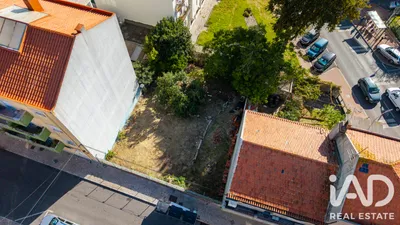 Fotografia 3 de Terreno urbano de 308 m² em Amadora