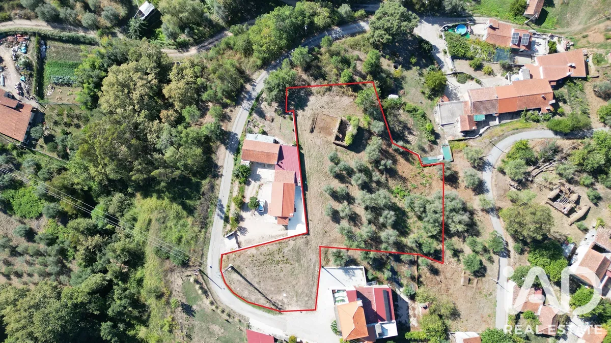 Terreno urbano de 3650 m² em União das Freguesias de São Miguel, Santa Eufémia e Rabaçal