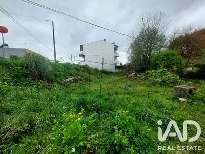 Fotografia 2 de Terreno urbano de 280 m² em Milheirós