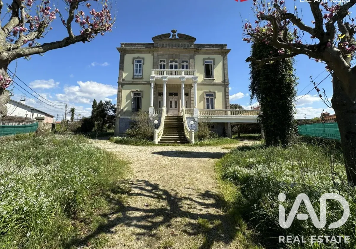 Moradia 11 quartos de 675 m² em Macieira da Maia