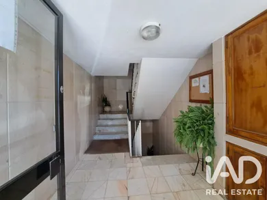 Apartamento T3 em Paços de Brandão