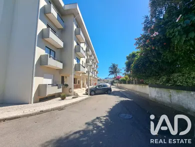 Apartamento T3 em Paços de Brandão