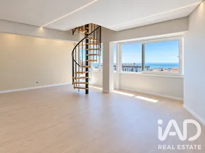 Duplex T2 à Oeiras