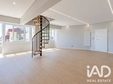 Duplex T2 à Oeiras