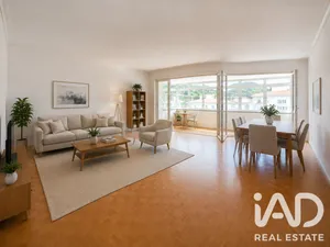 Apartamento T3 em Sintra