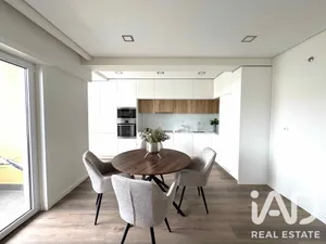 Apartment T3 in Lisboa