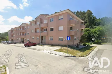 Apartamento T2 em Vila de Cucujães