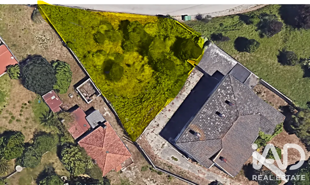 Terreno urbano de 640 m² em Leiria
