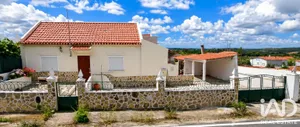 Casa/Moradia em Lamas