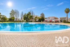 Apartamento T2 em Quarteira